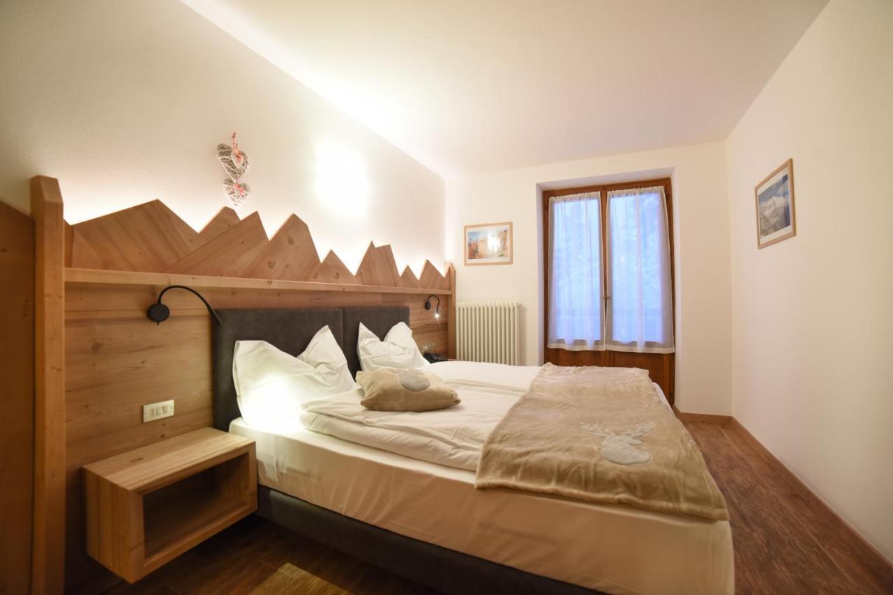 Albergo Sporting Peio Fonti Buitenkant foto