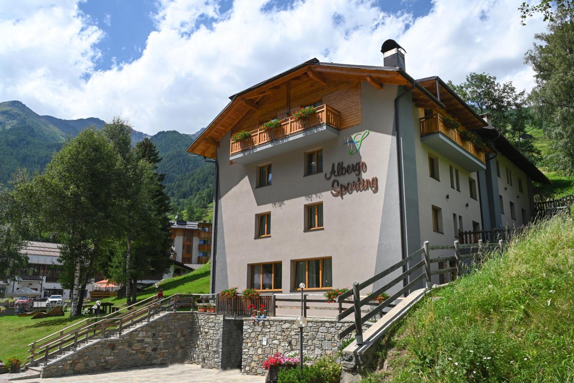 Albergo Sporting Peio Fonti Buitenkant foto