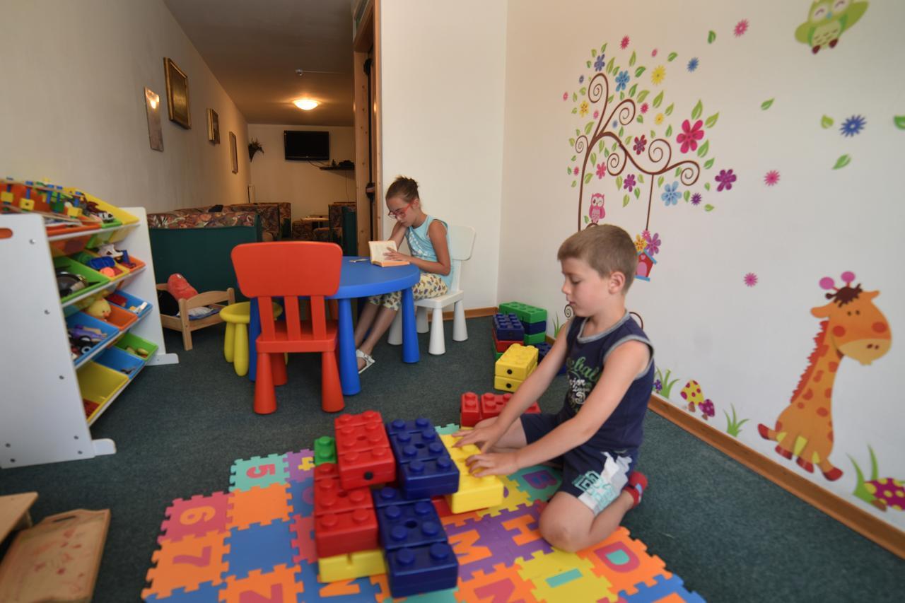 Albergo Sporting Peio Fonti Buitenkant foto